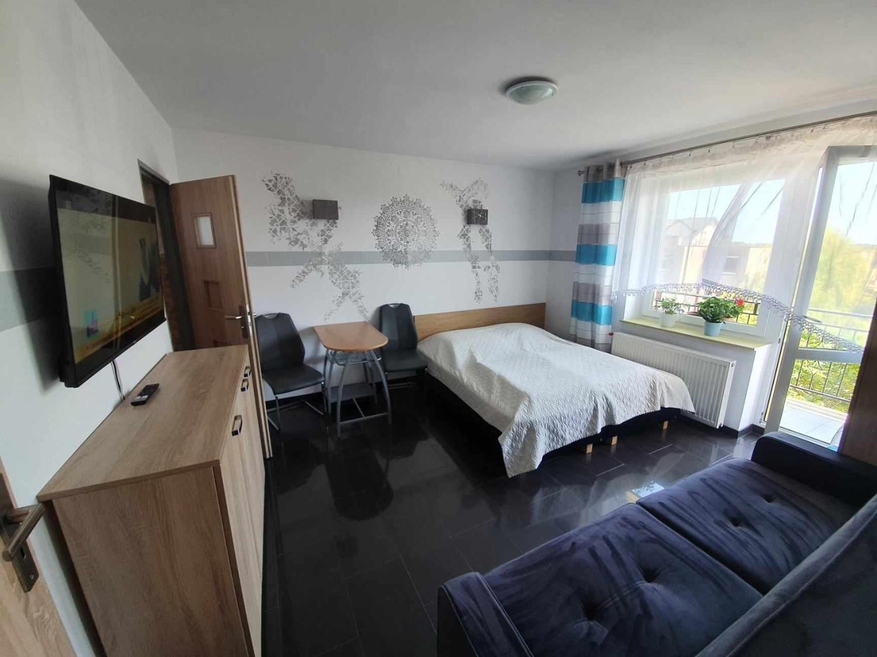 Pokoje Goscinne U Joli Wladyslawowo Bagian luar foto