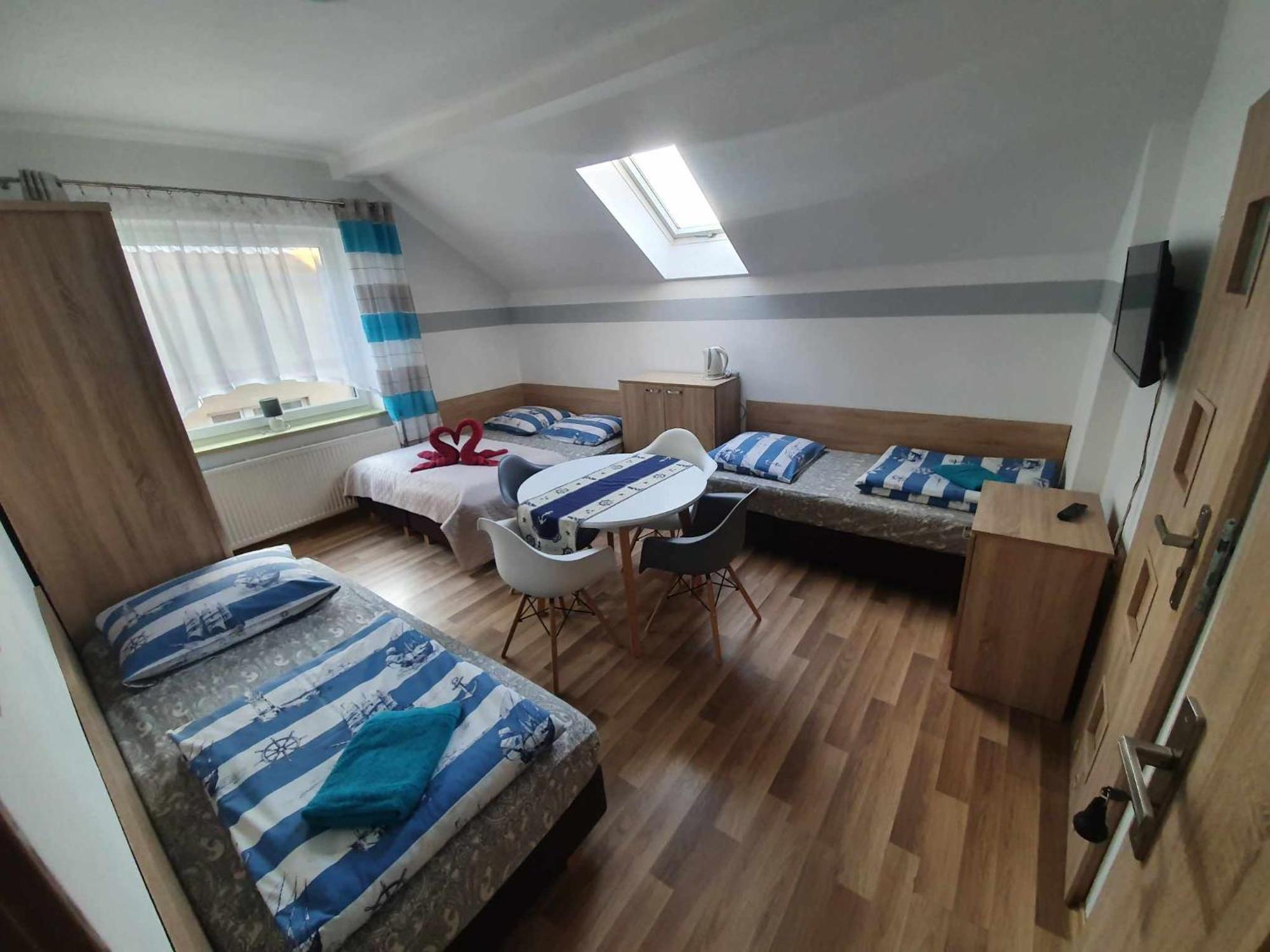 Pokoje Goscinne U Joli Wladyslawowo Bagian luar foto